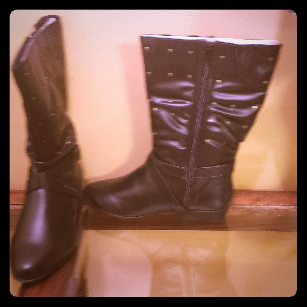 Black Boots